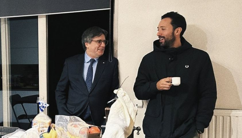El rapero mallorquín Josep Miquel Arenas, más conocido como Valtònyc y que desde 2018 se encontraba huido de la justicia en Bélgica, ha decidido volver a España, donde se espera que pueda llegar este mismo sábado a Cataluña, tras prescribir la condena que pesaba sobre él.