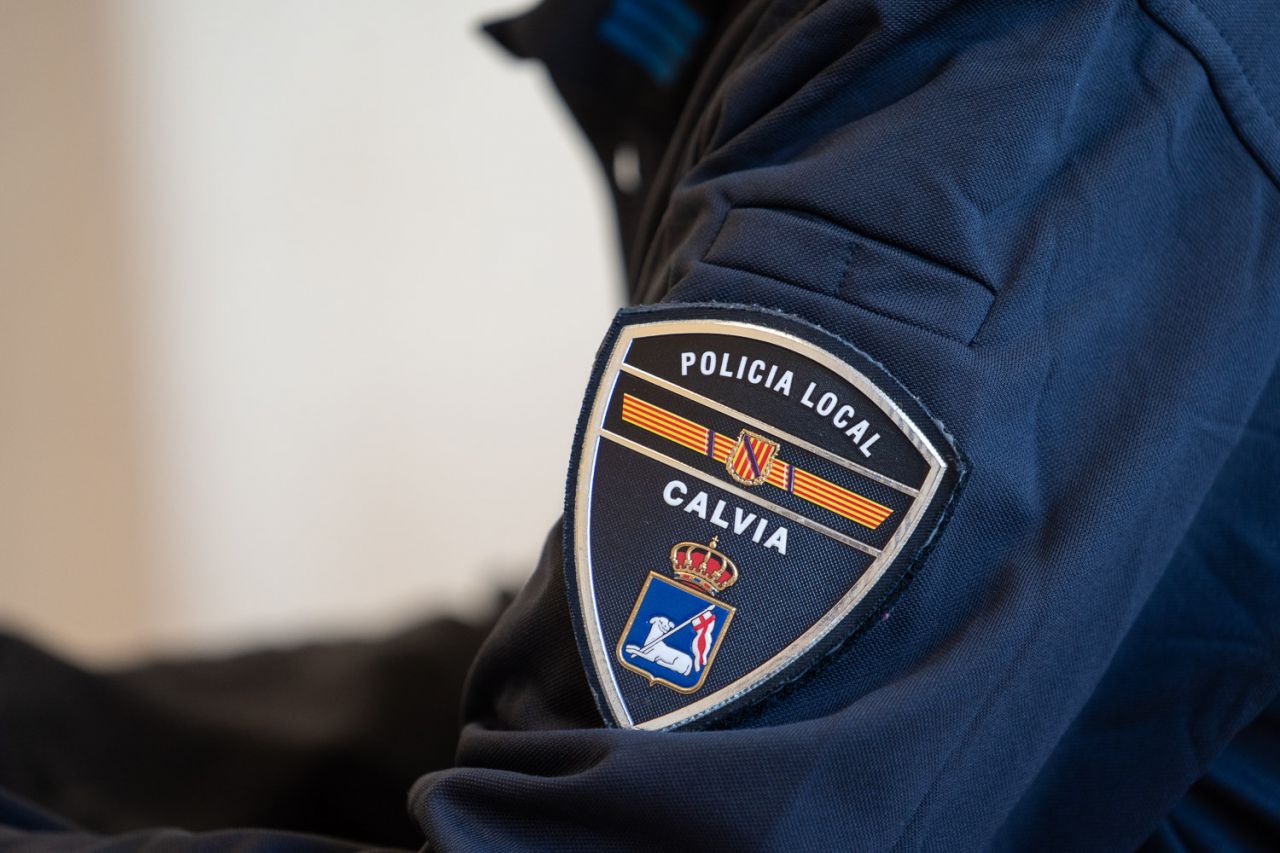 El equipo de Gobierno de Calvià ha resuelto designar a la inspectora del Cuerpo Nacional de Policía Esther Ribas Marino como nueva jefe de la Policía Local de Calvià 