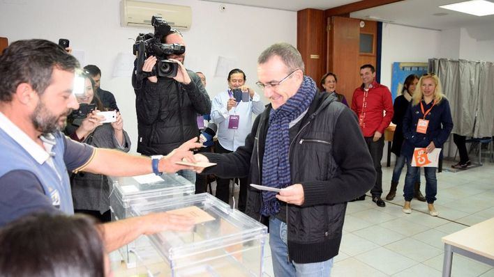 El número 1 de Podem por las islas ha votado en Calanova