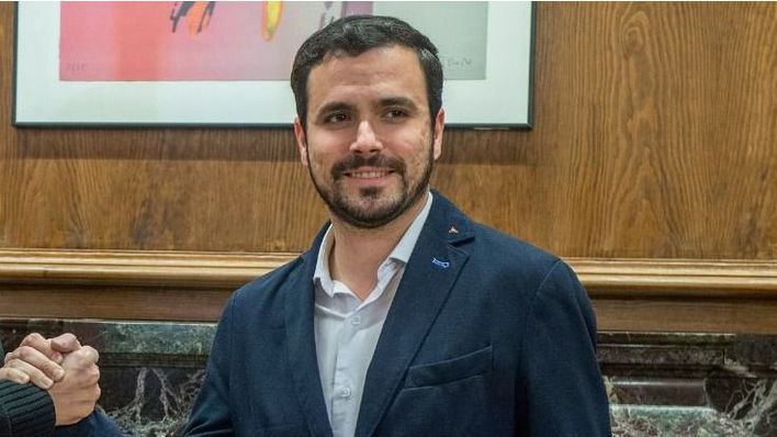 Garzón pide a Sánchez un Gobierno sin esperar a que pierda Rajoy