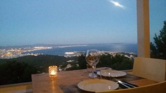 Los restaurantes baleares son los segundos mejor puntuados por españoles y terceros por extranjeros
