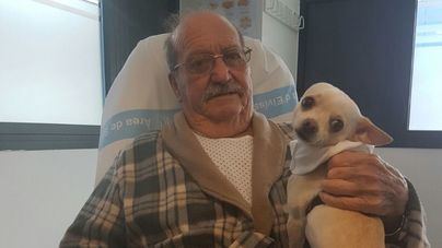Nuevo encuentro entre un paciente y su mascota en el Hospital de Ibiza