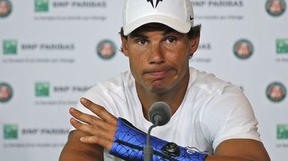 Rafa Nadal para y se da de baja del torneo de Queen's