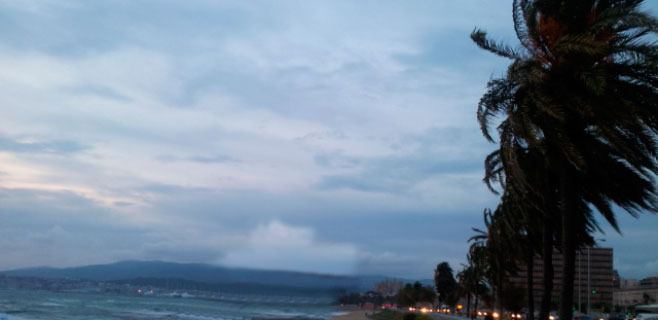 Alerta en el norte de Mallorca por riesgo de fuerte viento y mala mar