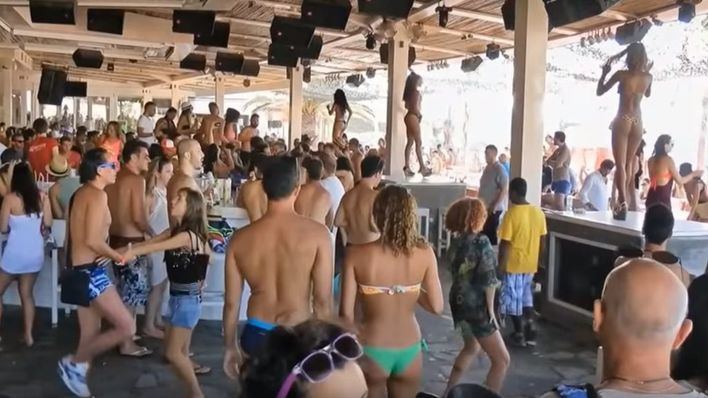 Alertan de la proliferación de “falsos clubes náuticos” en Baleares en forma de beach clubs