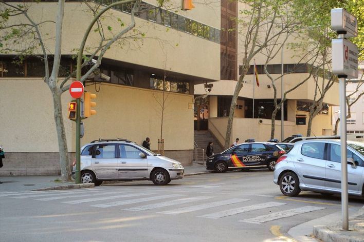 La Policía Nacional de Baleares suspende la expedición de todo tipo de documentos y la cita previa