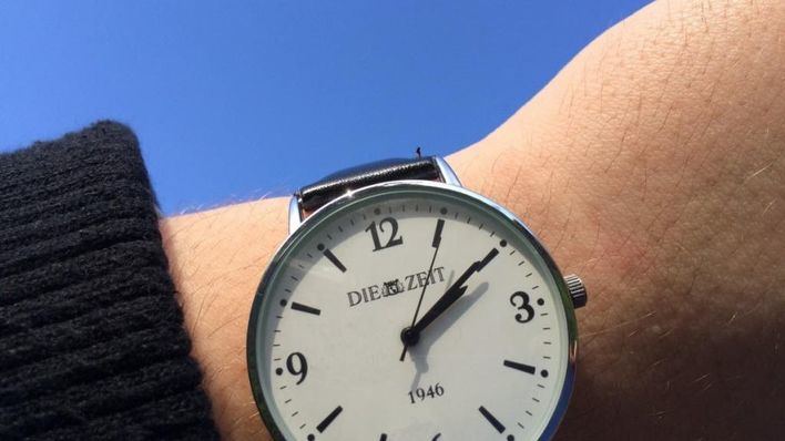 Llega el cambio de hora y los expertos piden no cambiar las rutinas de la cuarentena