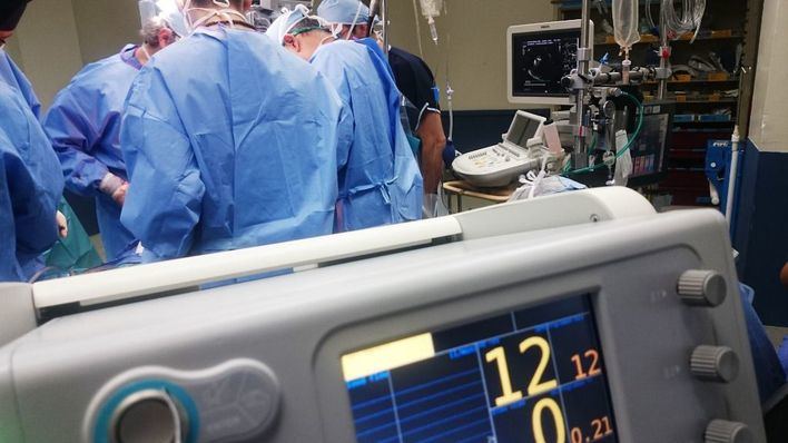 Muere una embarazada de 37 años con coronavirus y su bebé