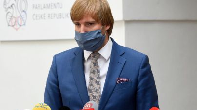 Dimite el ministro de Sanidad checo tras las críticas a su gestión de la pandemia