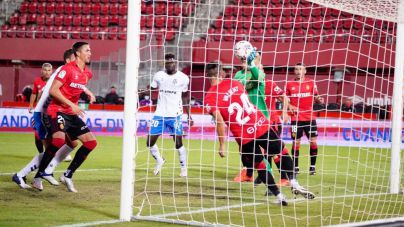 El Mallorca lucha por su tercera victoria sin sus internacionales