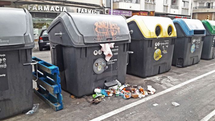 El Govern gravará la incineración de los residuos del contenedor gris: 'Quien contamina, paga'