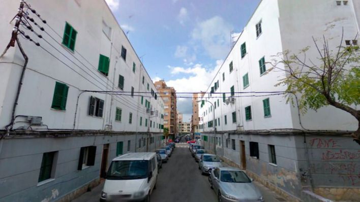 Detenido por robarle las llaves a un joven que se negó a llevarle a Camp Redó