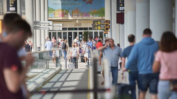 Casi el 72 por ciento de clientes y partners de Dingus, a favor de un pasaporte para viajar