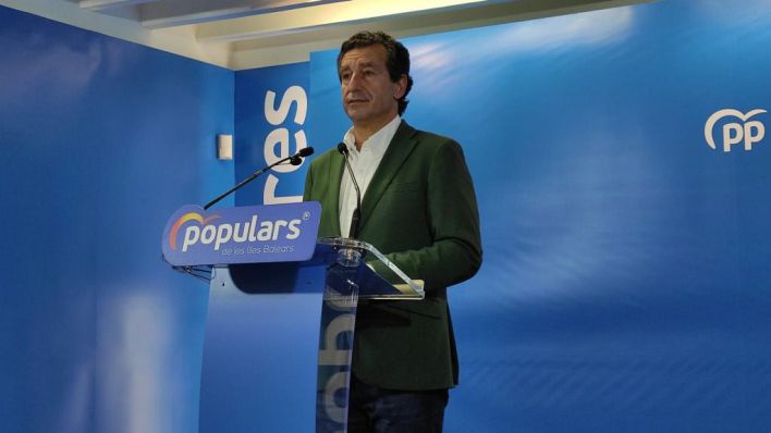 El PP exige a Armengol que levante el toque de queda y abra los interiores de restauración