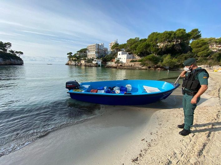 Rescatados 14 migrantes en aguas de Formentera