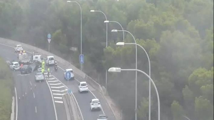 Dos heridos graves en un accidente en la autopista de Andratx