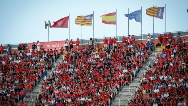 Los estadios de fútbol podrán ocuparse al cien por cien desde este viernes