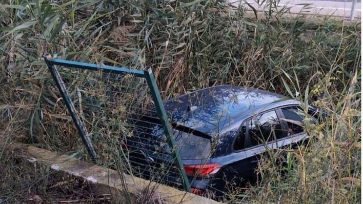Un coche cae al torrente de Son Oms cuando padre e hija realizaban una clase de conducir