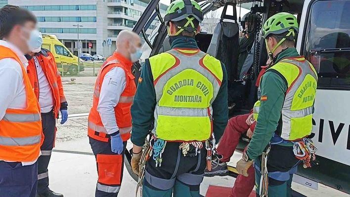 Rescatan a una anciana lesionada al practicar senderismo en Esporles