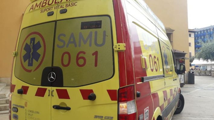 Tres obreros heridos tras desplomarse el tejado de un chalet
