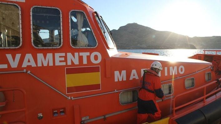 Salvamento Marítimo remolca hasta el puerto de Palma un pesquero que se hallaba a la deriva