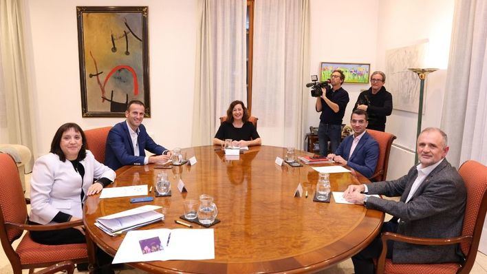 Proyecto pionero en Baleares para generar energía renovable mediante olas marinas