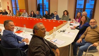 El PSOE pone las "luces largas" con la expectativa en "más de una legislatura"