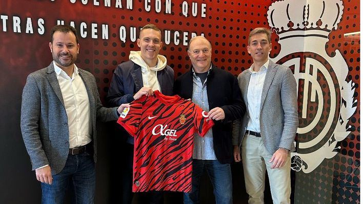 Augustinsson ya es jugador del Real Mallorca hasta final de temporada