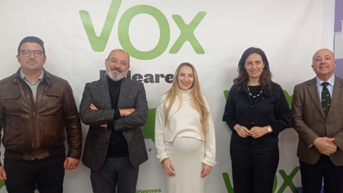 Vox renueva su ejecutiva regional