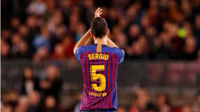Busquets anuncia su salida del Barça