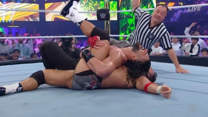 WWE Crown Jewel: Roman Reigns prolonga su eterno reinado