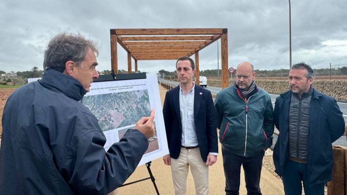 La nueva carretera de Ses Salines a la Colònia de Sant Jordi incluye un carril bici