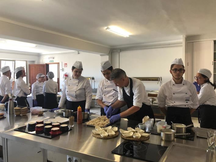 La sede de la Escuela de Turismo de Baleares en Manacor inaugura la escuela de cocina