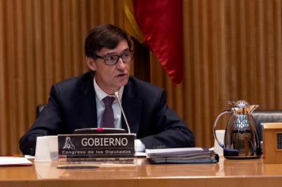 Sanidad dice que España ha llegado al pico de la curva y ha empezado la "ralentización"